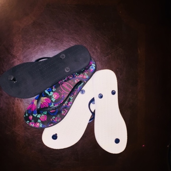 HAVAIANAS sandals (bundle,BOTH s6) - Picture 14 of 15